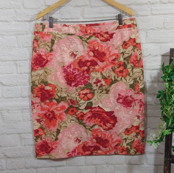 Talbots Dresses & Skirts - Talbots | Floral Pencil Cotton Linen Midi Skirt